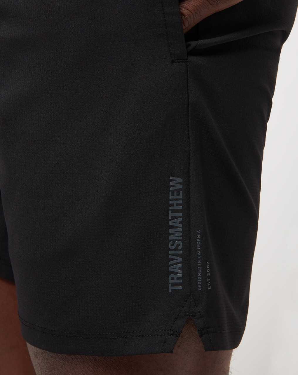 Travis Mathew Wanderlust E-waist Short 7.5in Black | TBAEZHR-53