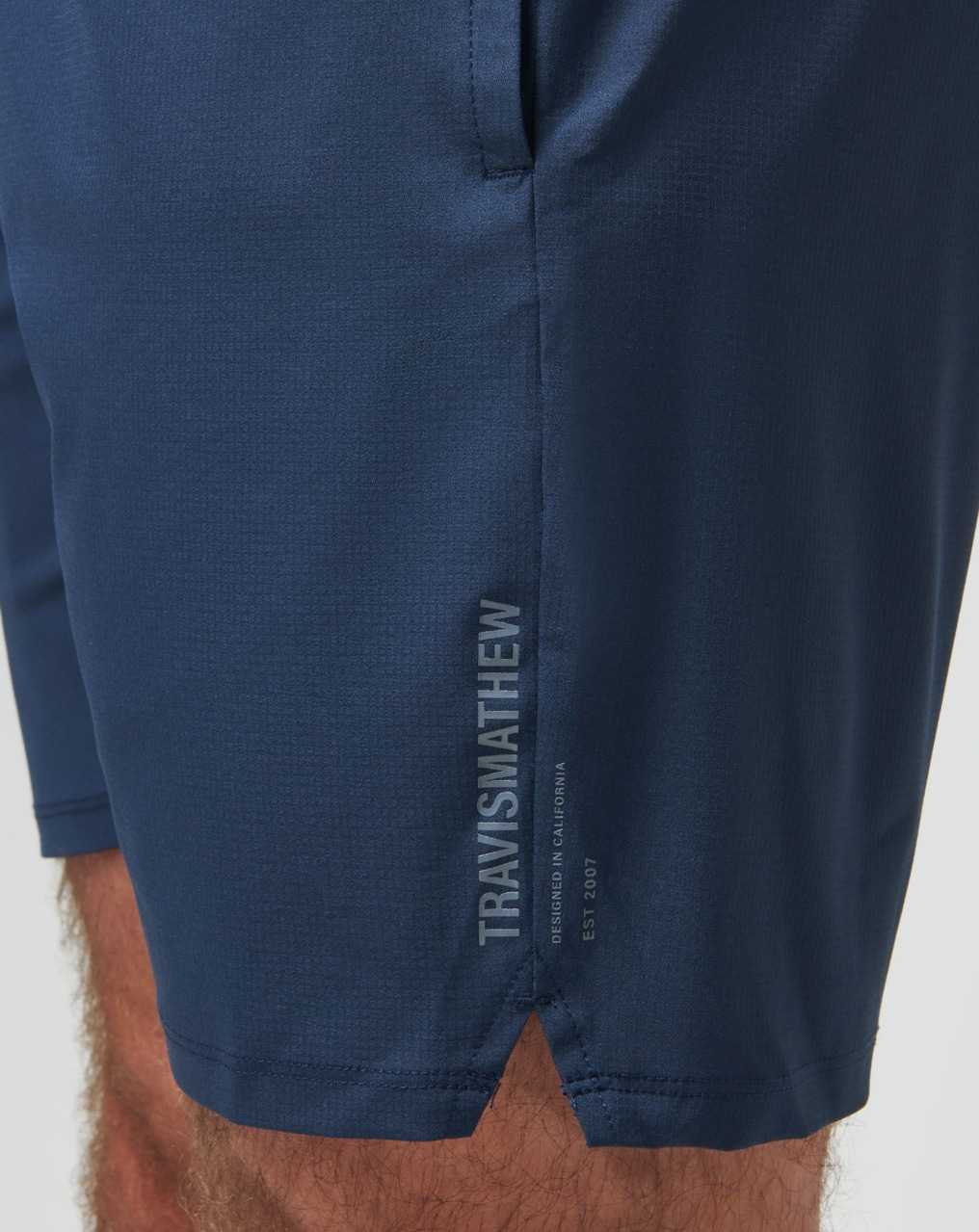 Travis Mathew Wanderlust E-waist Short 7.5in Mood Indigo | PXGUYRK-54