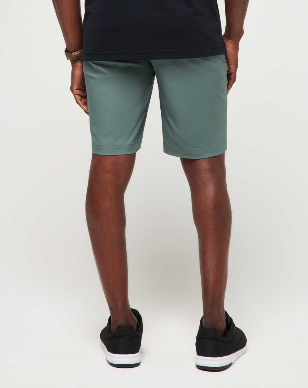 Travis Mathew Wanderlust Short 9in Balsam Green | JCSDKRL-48