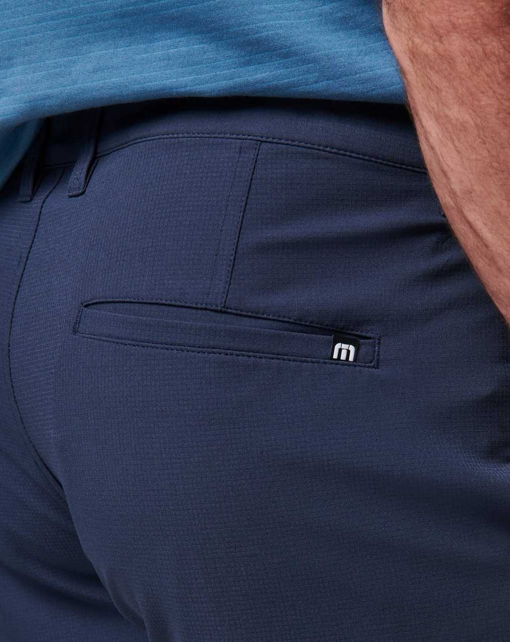 Travis Mathew Wanderlust Short 9in Mood Indigo | SKGJDTR-94