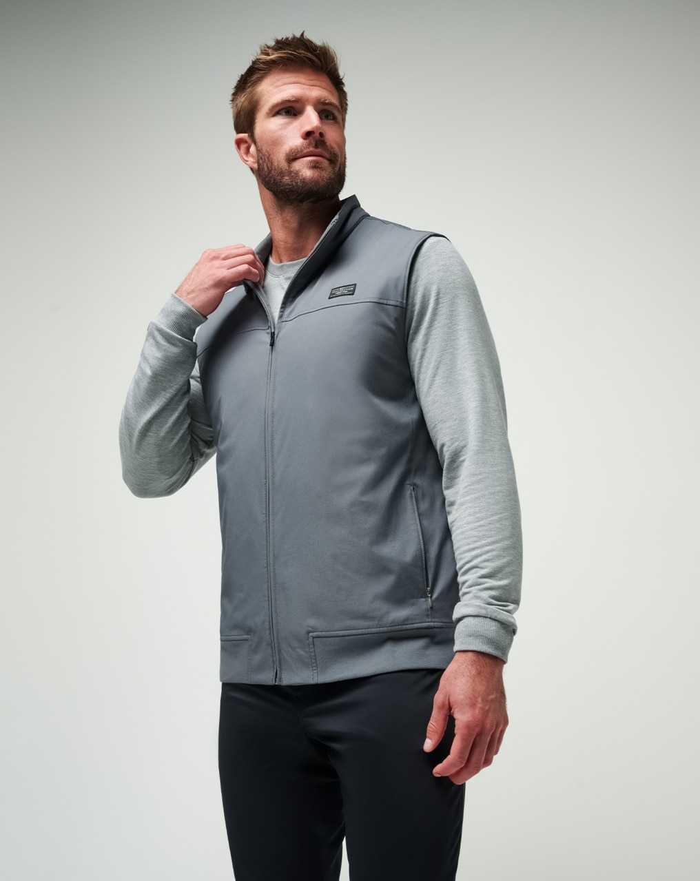 Travis Mathew Wanderlust Vest Quiet Shade | HNMSFYT-75