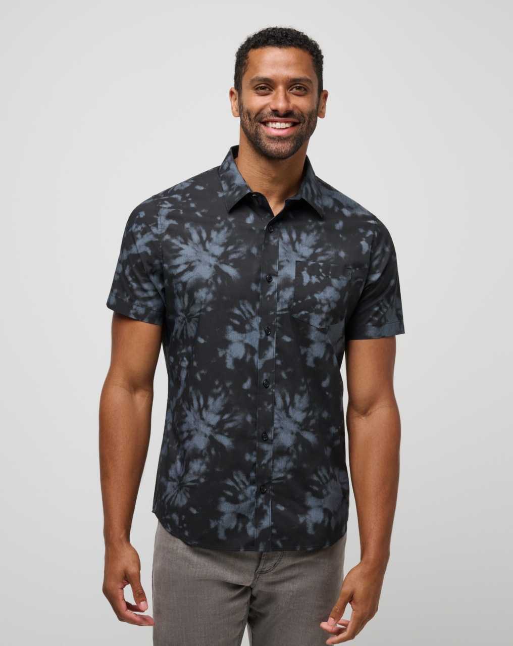 Travis Mathew Warmer Tides Woven Button-up Black | IYFRBGJ-12