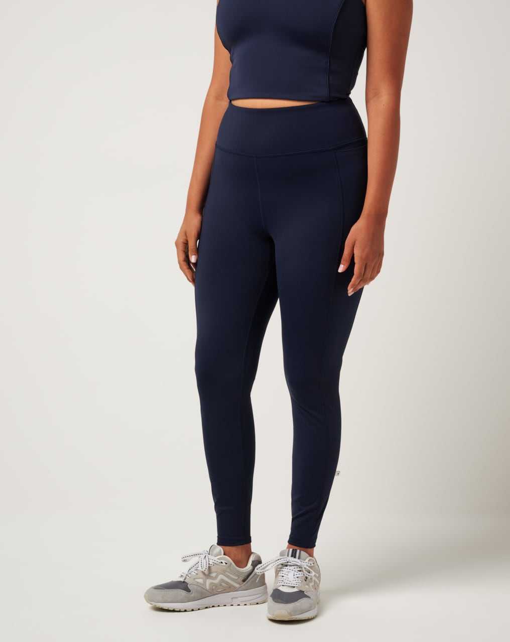 Travis Mathew Where It Counts Legging Navy Blazer | HQTBMLK-01