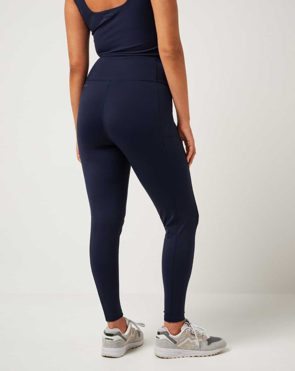 Travis Mathew Where It Counts Legging Navy Blazer | HQTBMLK-01