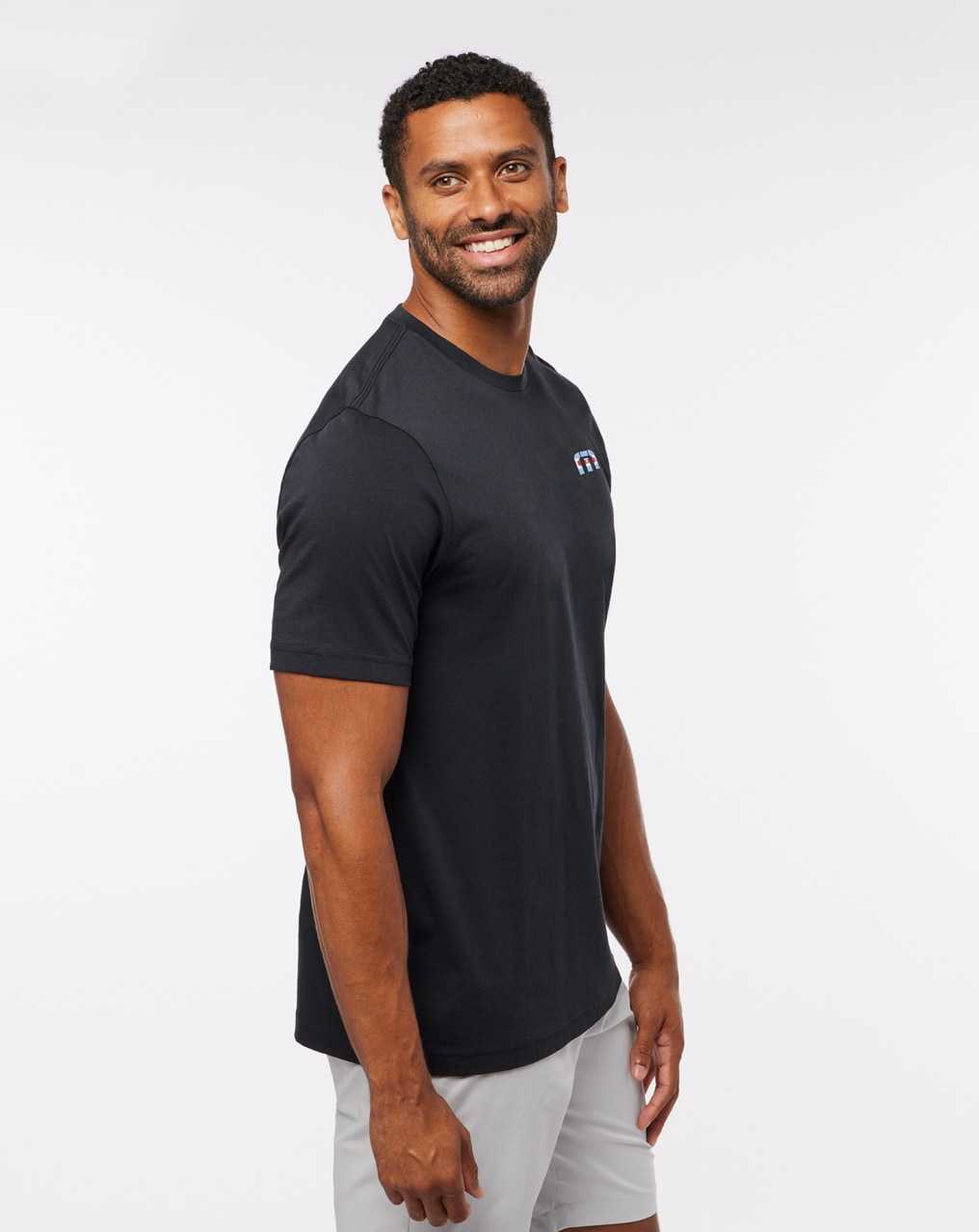 Travis Mathew Win At Wrigley 2.0 Tee Black | NGIPABS-39